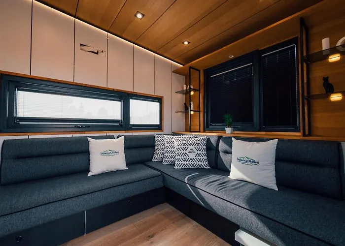 The Now בית נופש *